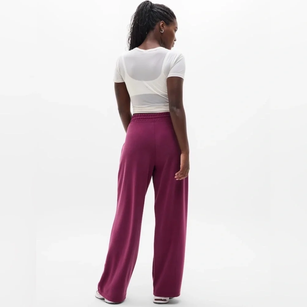 NWT Athleta Seasoft Straight Plum Pant Sz XS - Picture 2 of 8